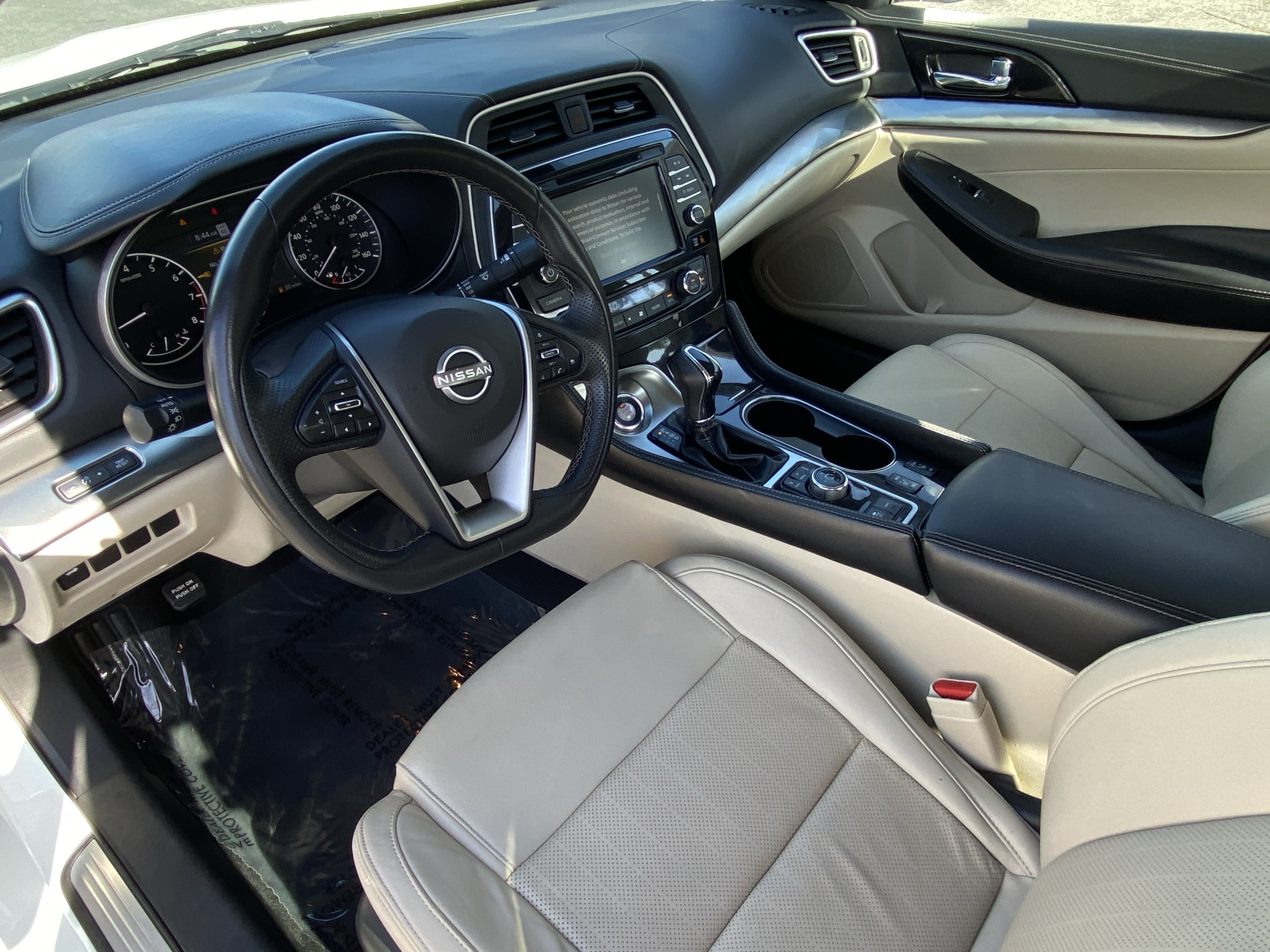 Used 2023 Nissan Maxima SV w/ Floor Mat Group FWD image 17