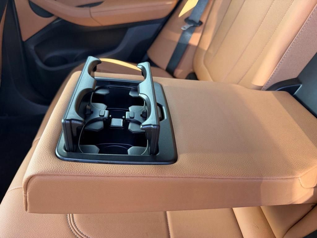 Used 2024 BMW X3 xDrive30i w/ Premium Package w/ZPA AWD/4WD image 12