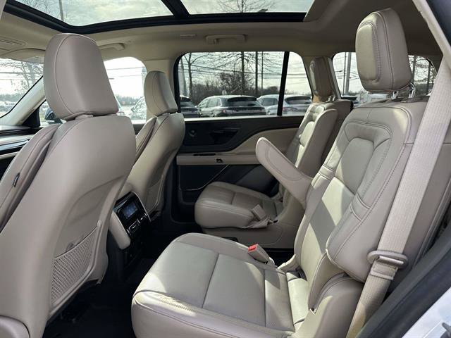 Used 2023 Lincoln Aviator Reserve w/ Elements Package Plus AWD/4WD image 33
