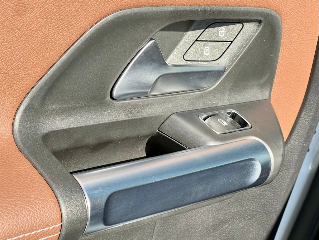 Certified 2021 Mercedes-Benz GLB 35 AMG 4MATIC image 39