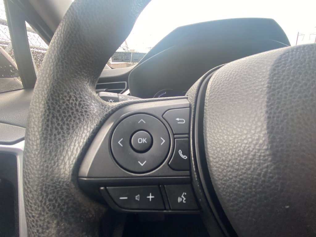Used 2024 Toyota RAV4 XLE AWD/4WD image 19