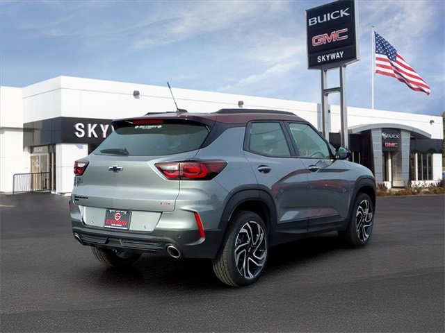 Used 2024 Chevrolet TrailBlazer RS w/ Driver Confidence Package image 6