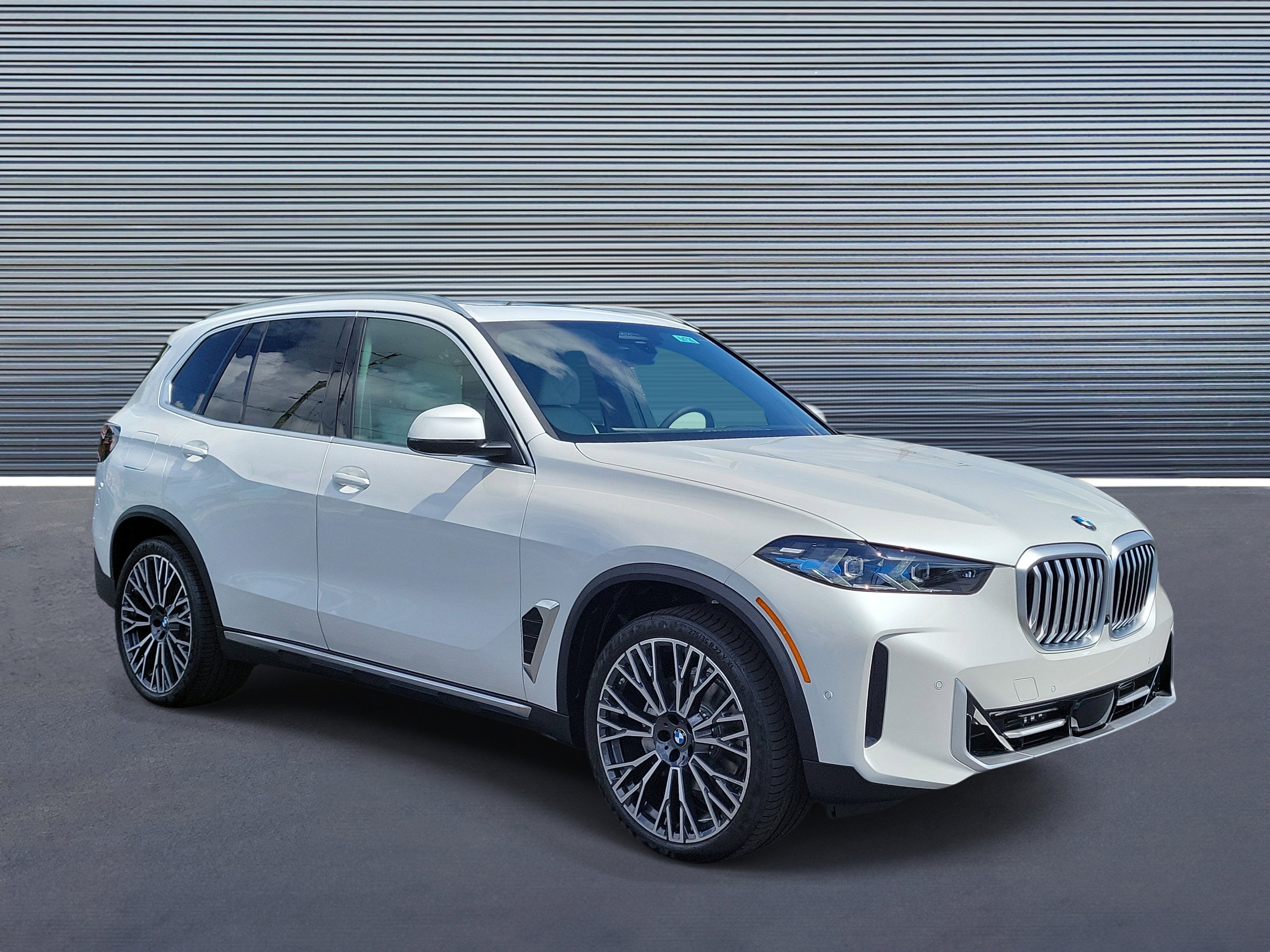 New 2026 BMW X5 sDrive40i w/ Climate Comfort Package RWD image 2