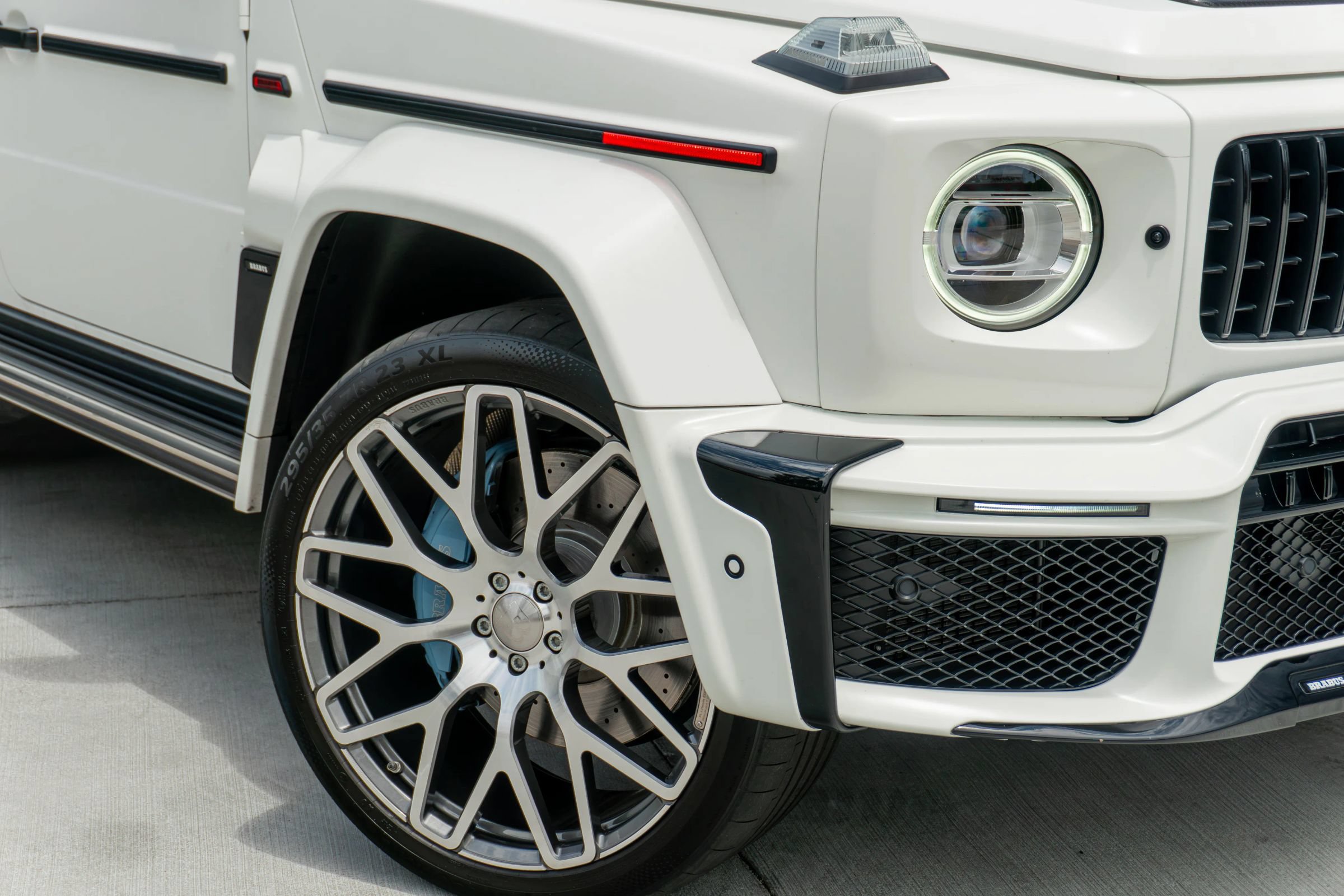 Used 2025 Mercedes-Benz G 63 AMG 4MATIC image 37