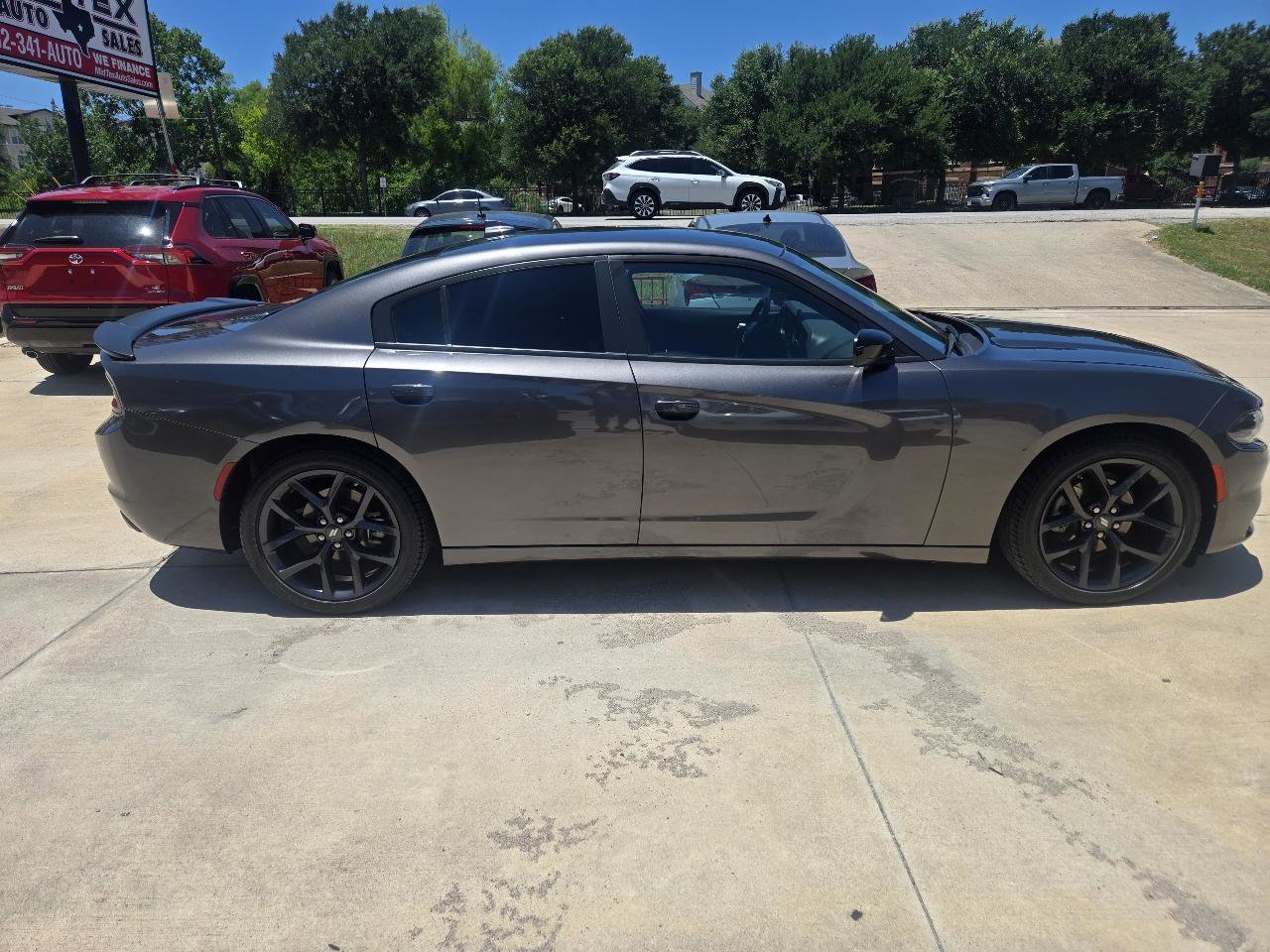 Used 2023 Dodge Charger SXT w/ Blacktop Package RWD image 9