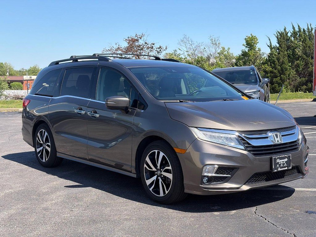 Used 2018 Honda Odyssey Elite image 3