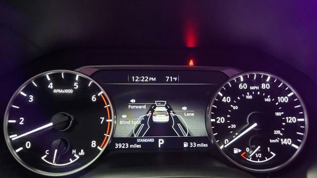 Used 2024 Nissan Rogue SV w/ SV Premium Package image 10