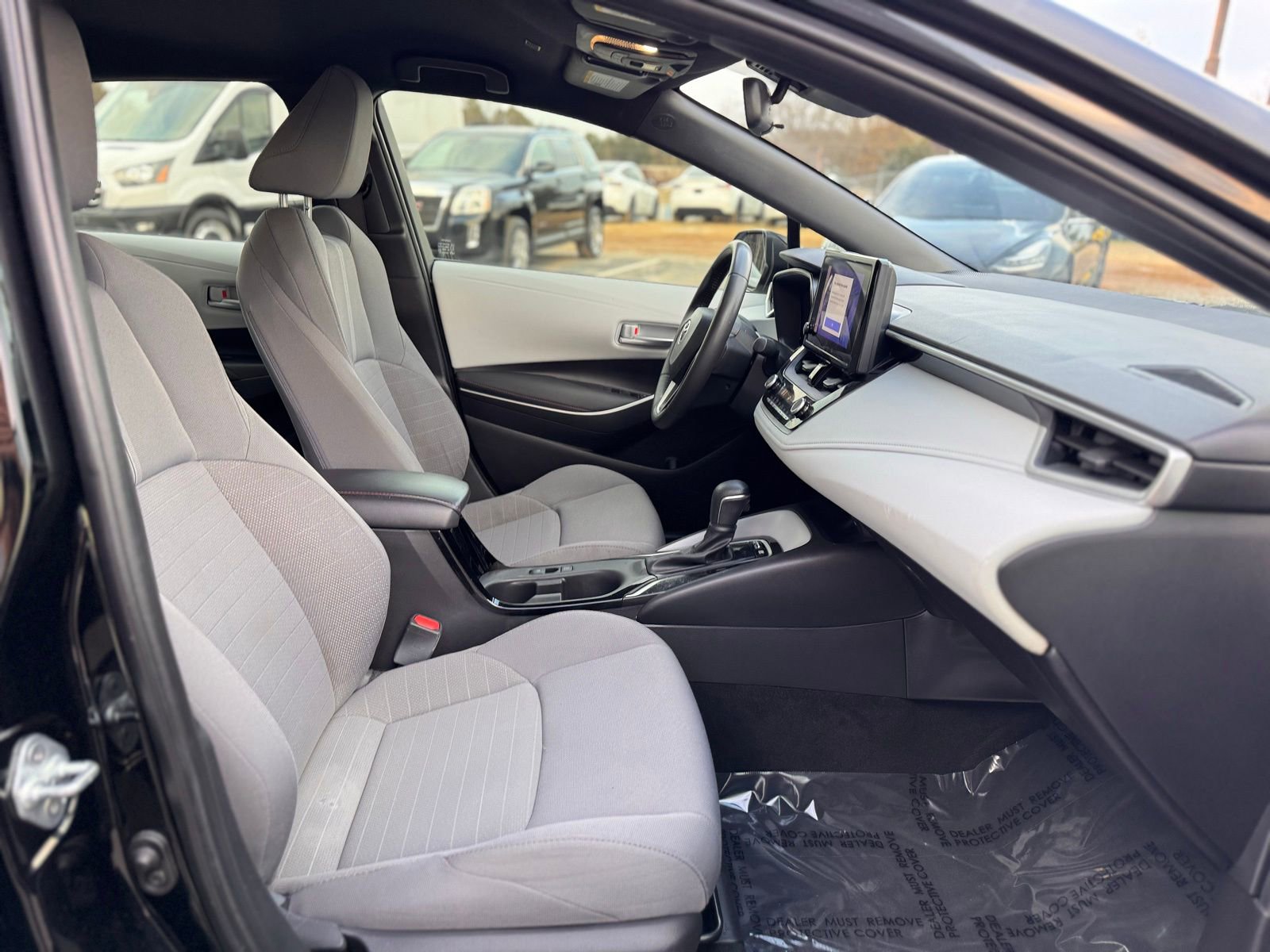 Used 2023 Toyota Corolla SE image 19