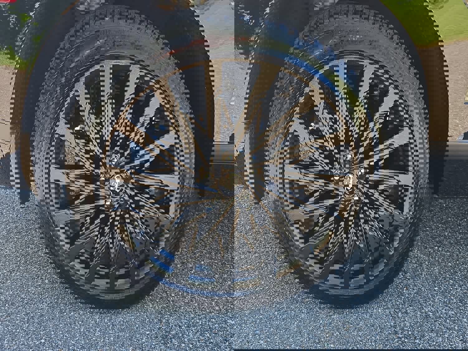 Used 2024 Hyundai Santa Fe Calligraphy image 9