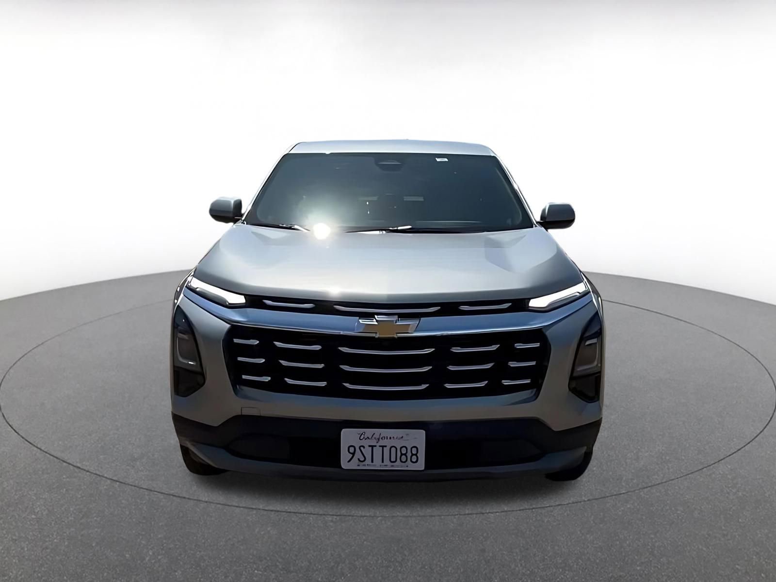 Used 2025 Chevrolet Equinox LT FWD image 4