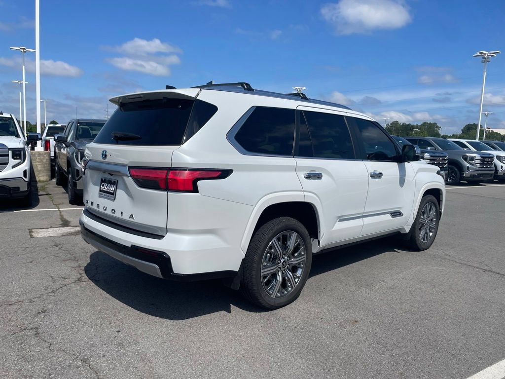 Used 2024 Toyota Sequoia Capstone AWD/4WD image 7