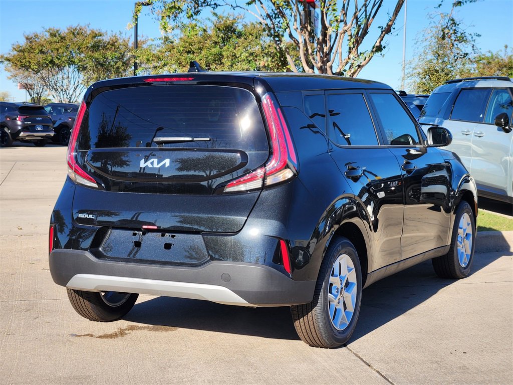 New 2025 Kia Soul S image 4