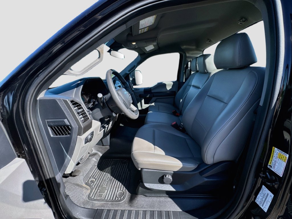 Used 2022 Ford F250 XL w/ Power Equipment Group AWD/4WD image 19