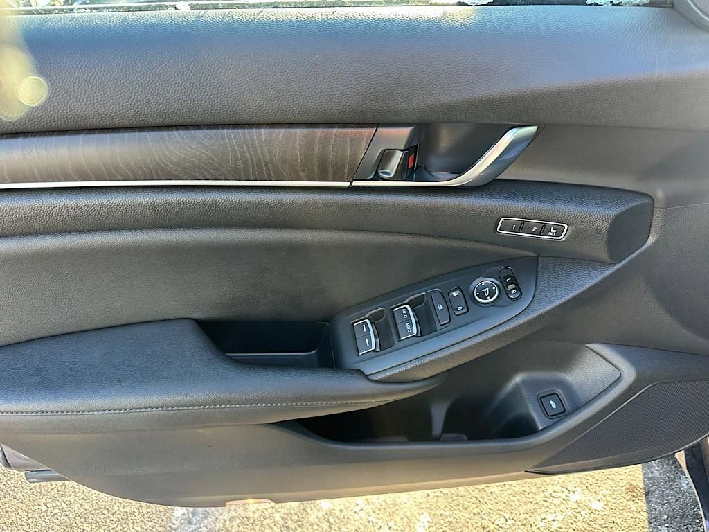 Used 2020 Honda Accord EX-L image 14