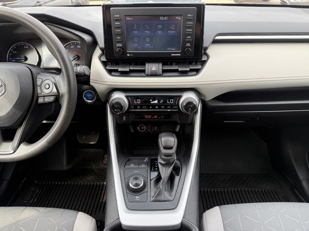 Certified 2021 Toyota RAV4 XLE AWD/4WD image 17