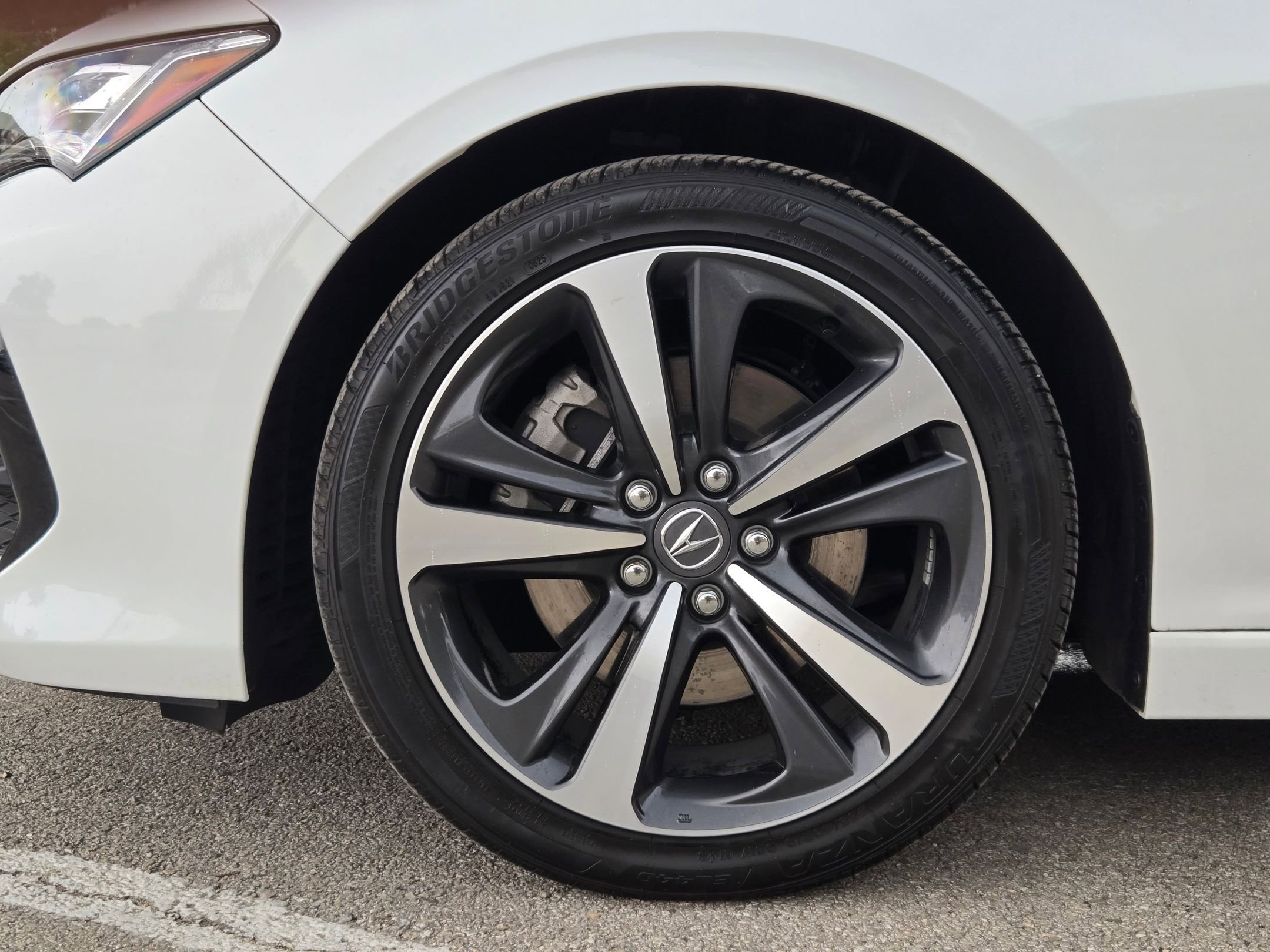 Certified 2025 Acura TLX w/ Technology Package image 31