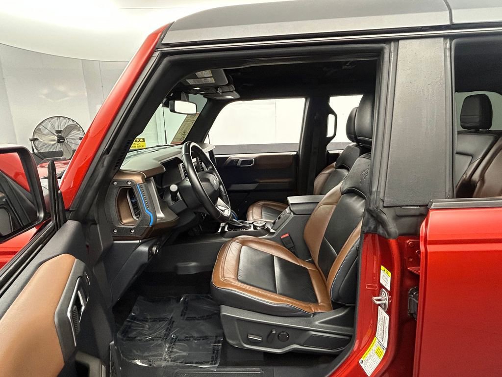 Used 2022 Ford Bronco Outer Banks image 16