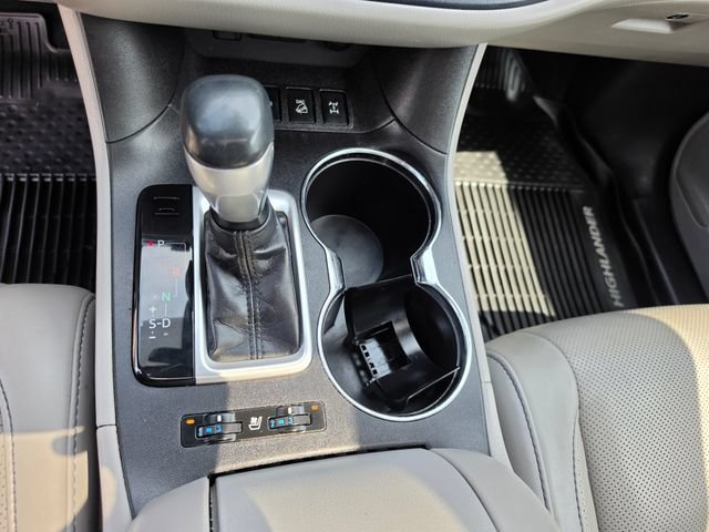 Used 2018 Toyota Highlander Limited AWD/4WD image 23
