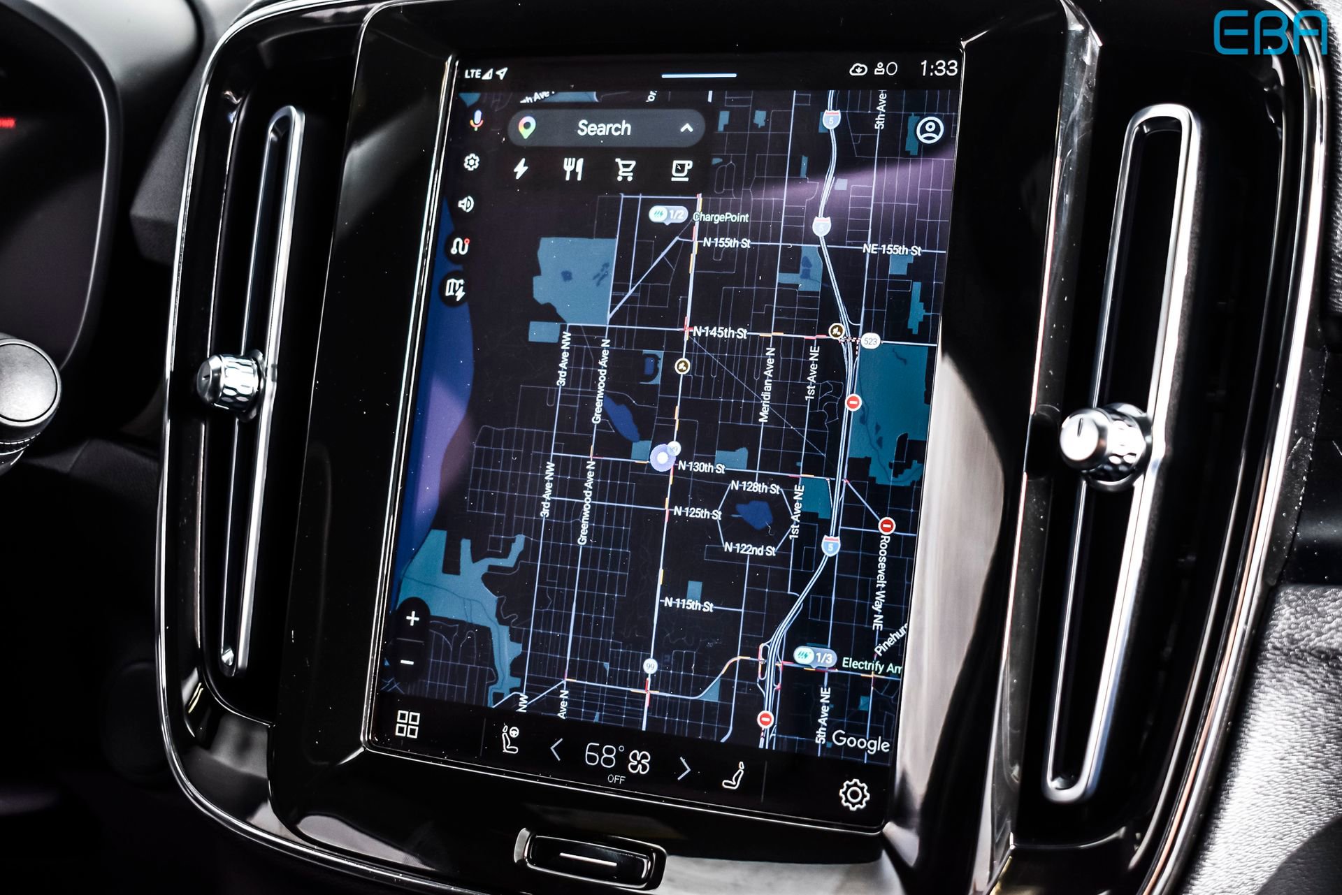 Used 2023 Volvo C40 P8 Recharge Ultimate image 25