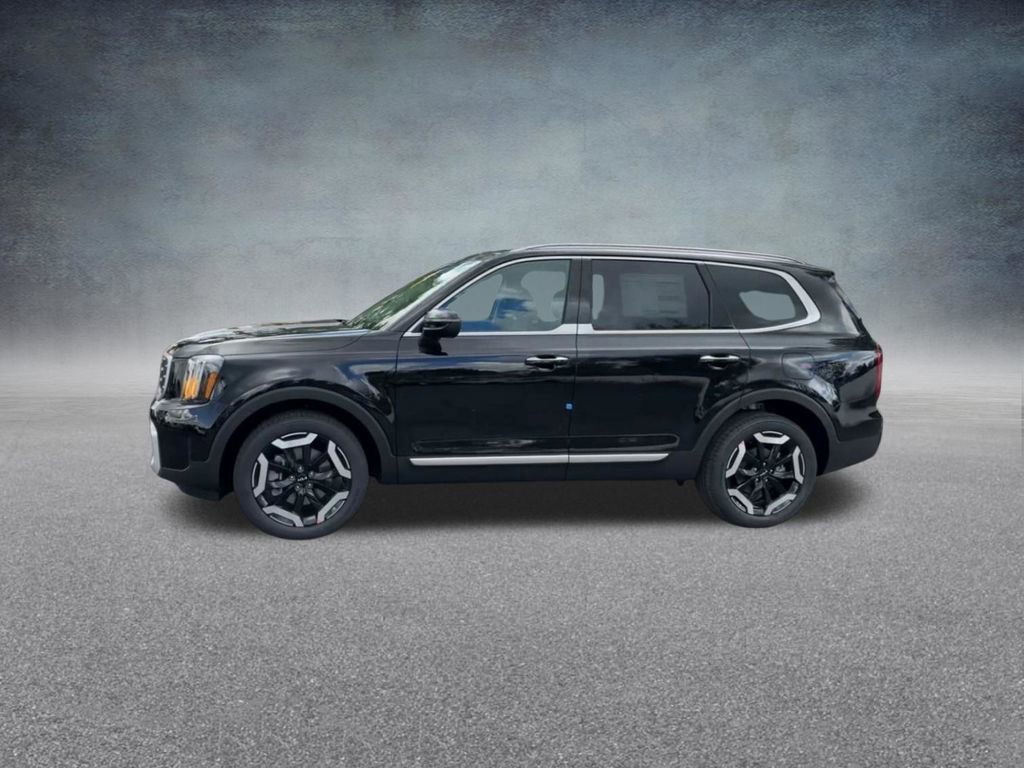 Used 2025 Kia Telluride S image 11