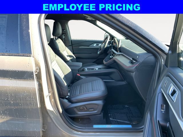New 2026 Ford Explorer ST-Line w/ ST-Line Street Pack AWD/4WD image 15