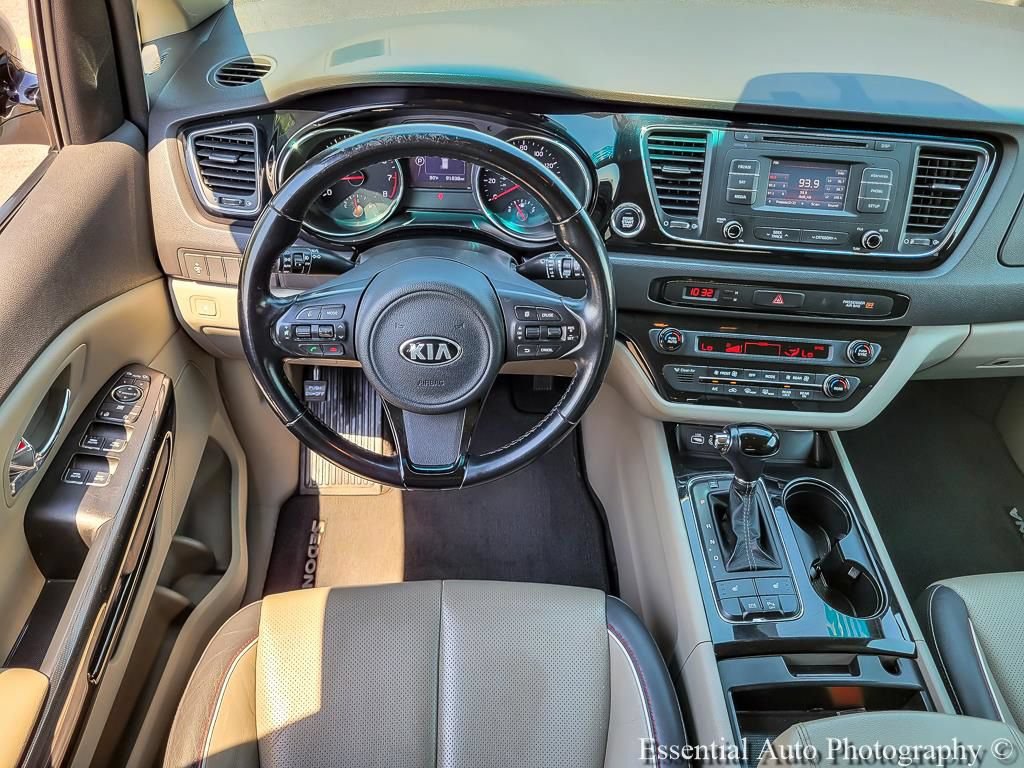 Used 2016 Kia Sedona EX FWD image 13