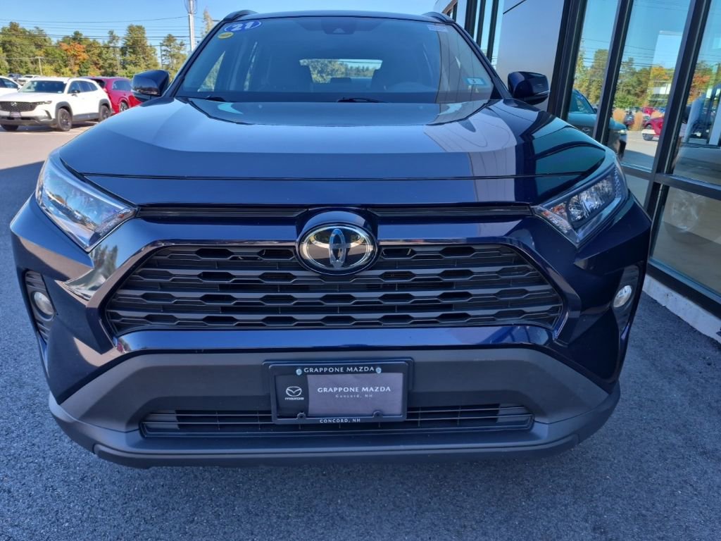 Used 2021 Toyota RAV4 XLE w/ Convenience Package image 3