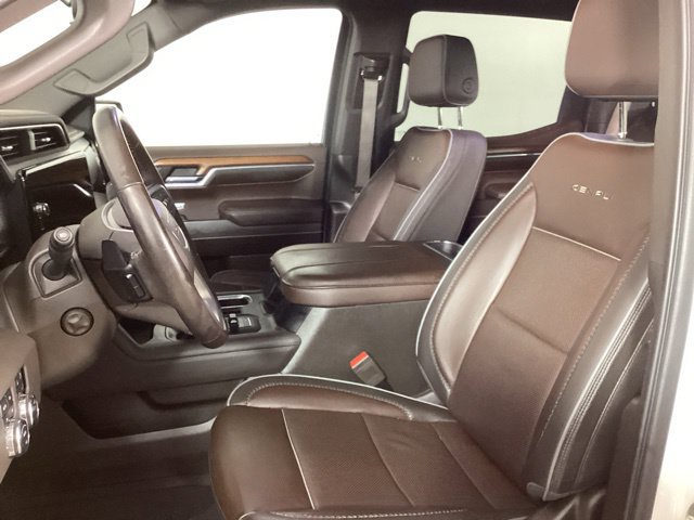 Used 2023 GMC Sierra 1500 Denali w/ Denali Reserve Package AWD/4WD image 10