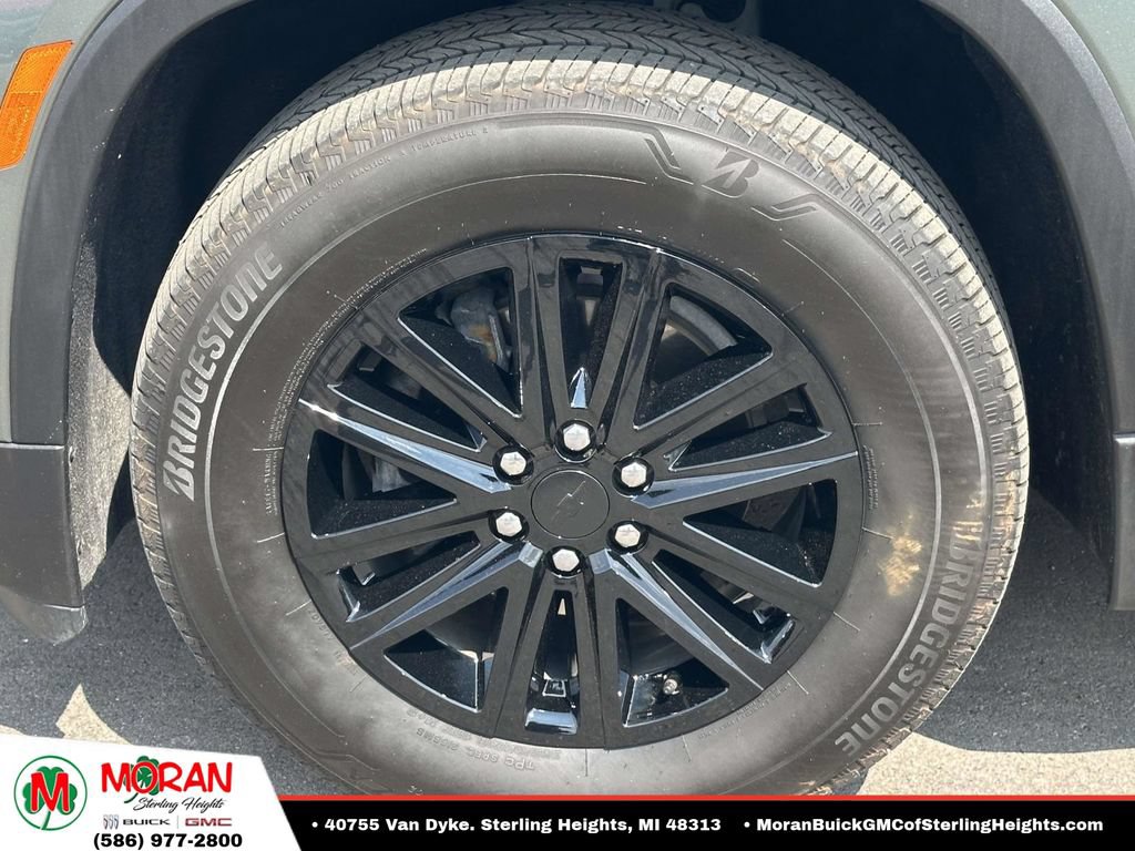 Certified 2023 Chevrolet Traverse LT FWD image 8