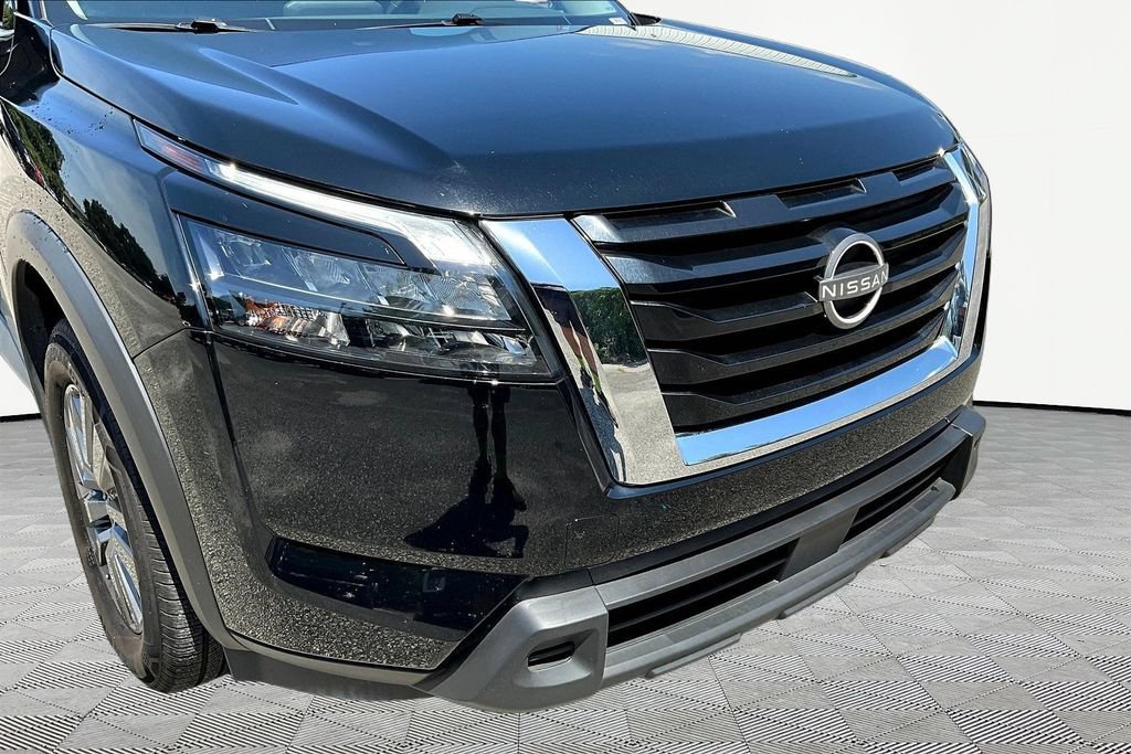 Used 2025 Nissan Pathfinder SV AWD/4WD image 33