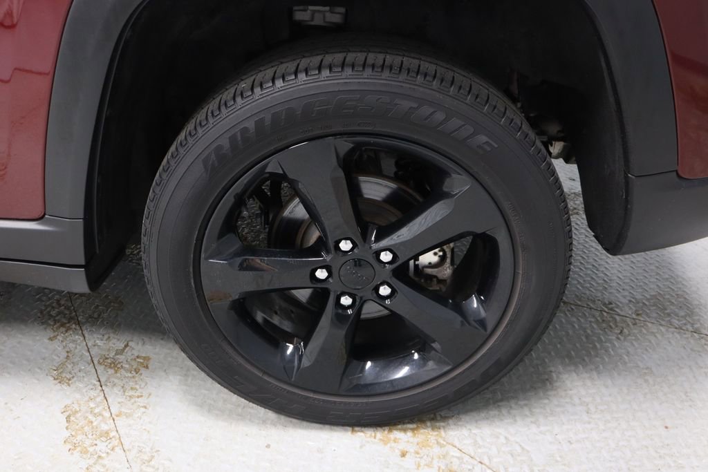 Used 2023 Jeep Grand Cherokee Altitude image 19