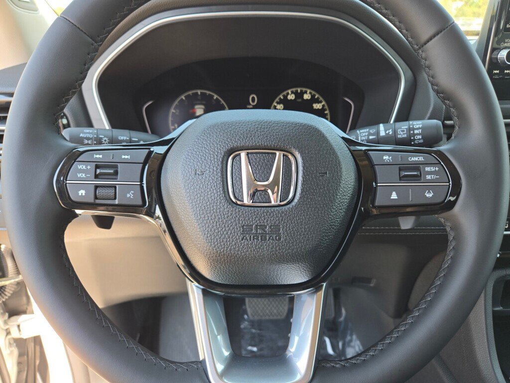 New 2025 Honda Pilot Touring image 19