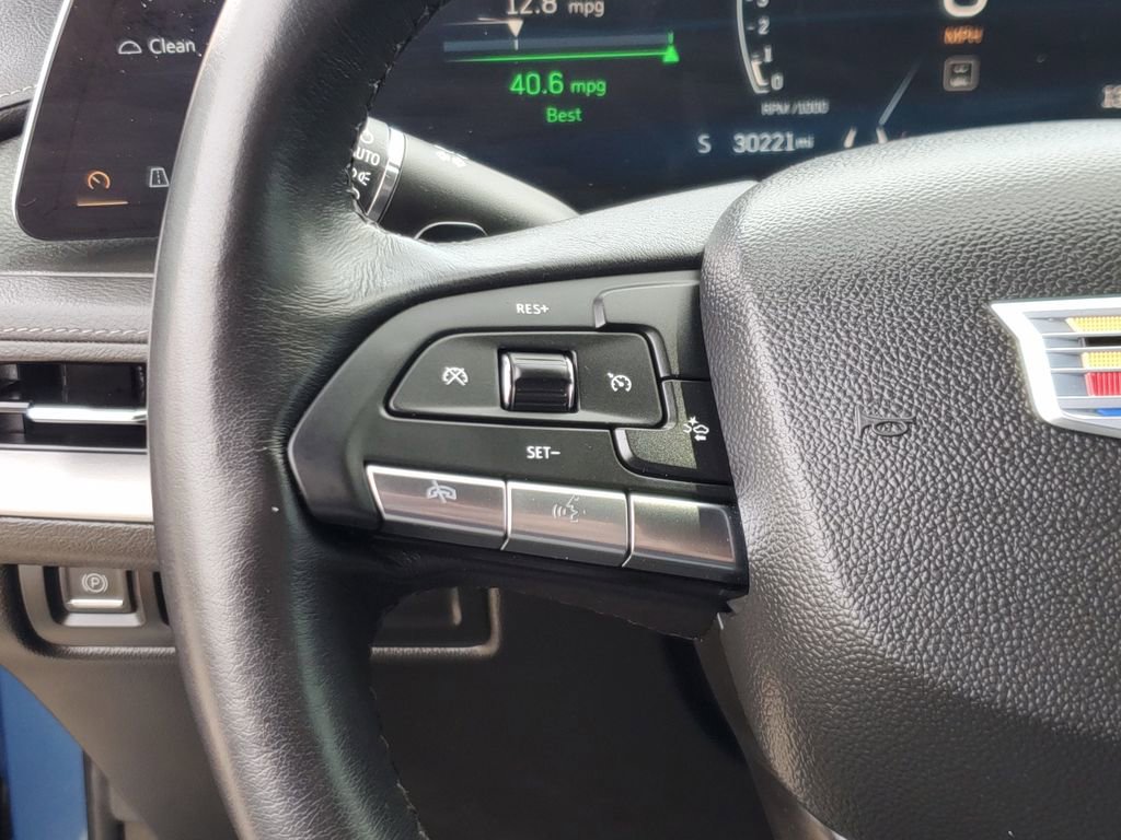 Used 2024 Cadillac XT4 Premium Luxury image 21