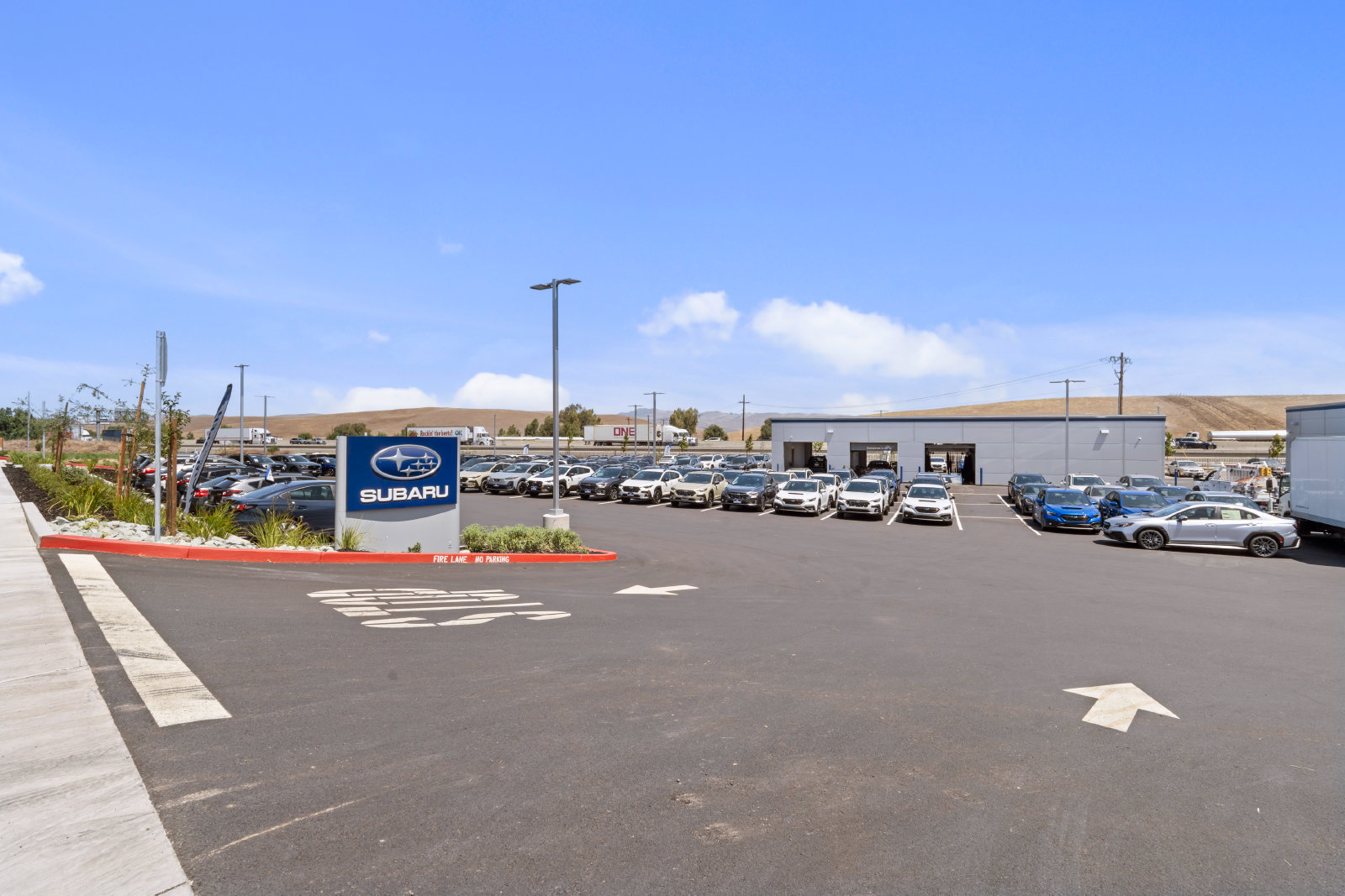 Used 2021 Tesla Model Y Long Range AWD/4WD image 8
