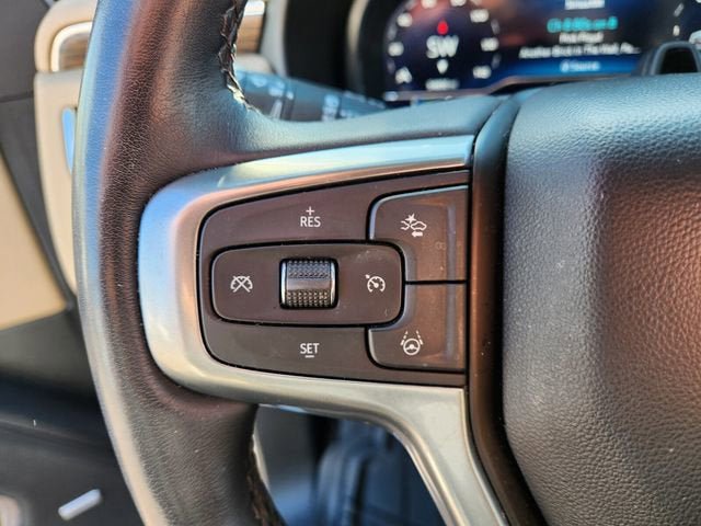 Used 2023 Chevrolet Suburban Premier w/ Advanced Technology Package AWD/4WD image 28