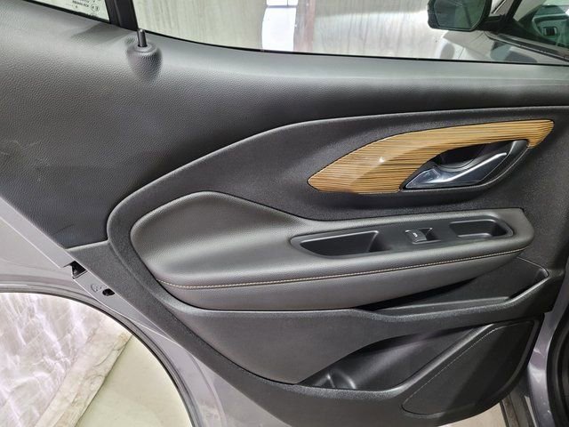 Used 2021 GMC Terrain SLE w/ Driver Convenience Package image 53