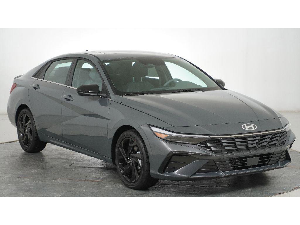 New 2026 Hyundai Elantra SEL Sport Premium