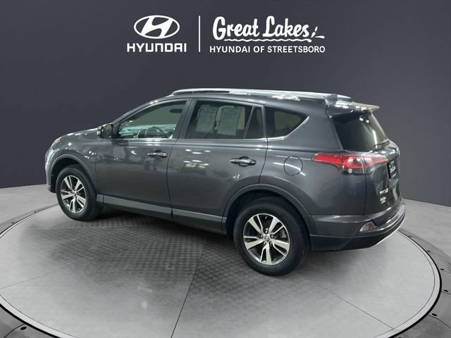 Used 2016 Toyota RAV4 XLE FWD image 4