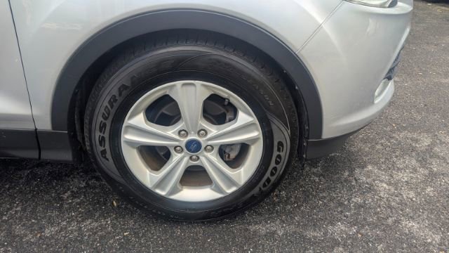 Used 2015 Ford Escape SE FWD image 11
