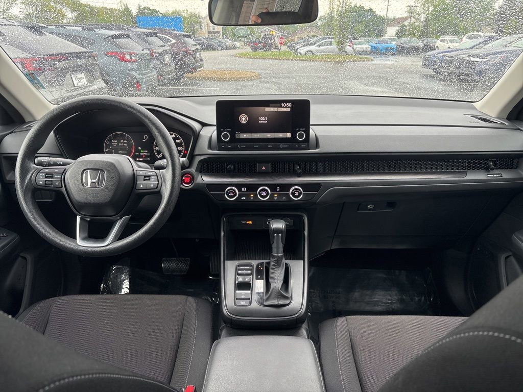 Used 2025 Honda CR-V LX image 13