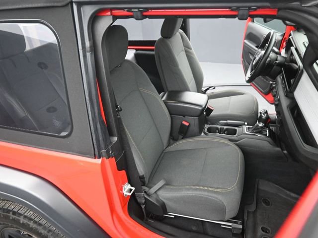 Used 2024 Jeep Wrangler Sport image 16