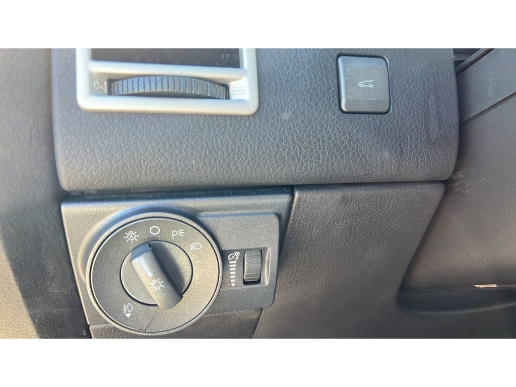 Used 2008 Lincoln MKX AWD image 22