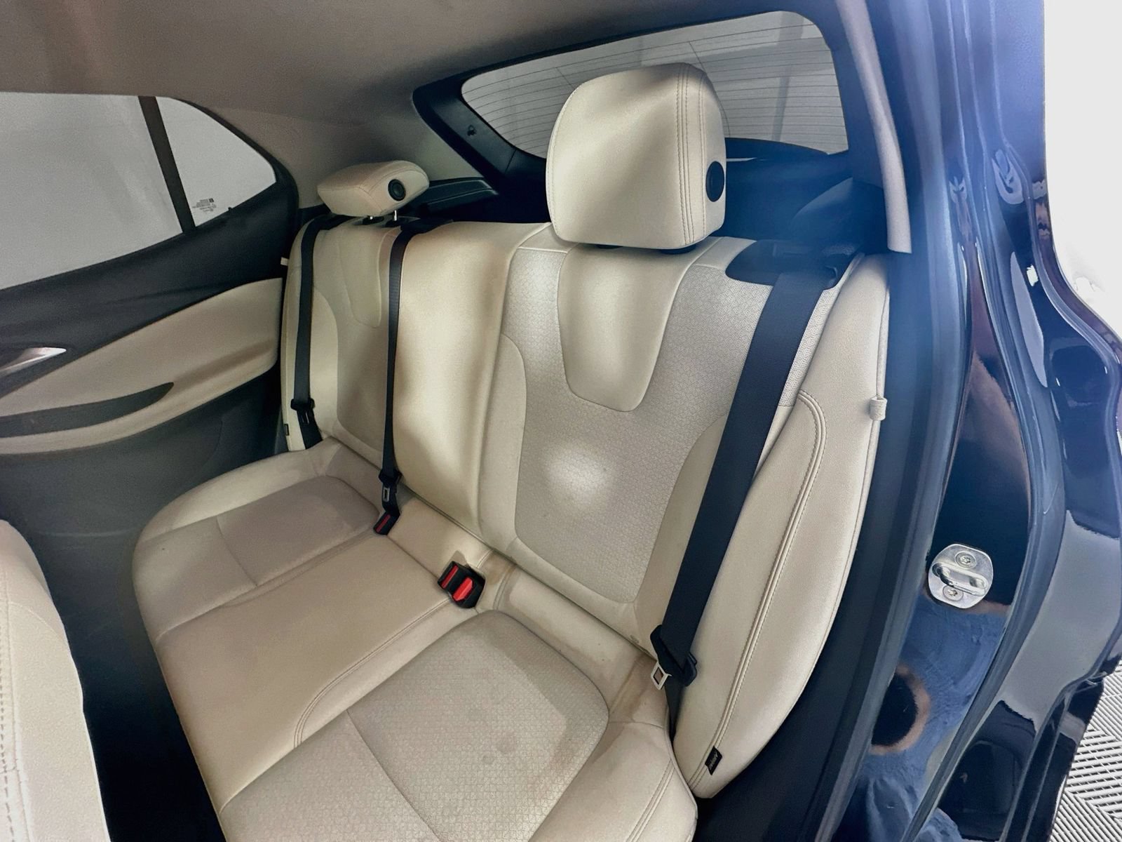 Used 2021 Buick Encore GX Preferred w/ Sport Touring Package FWD image 23