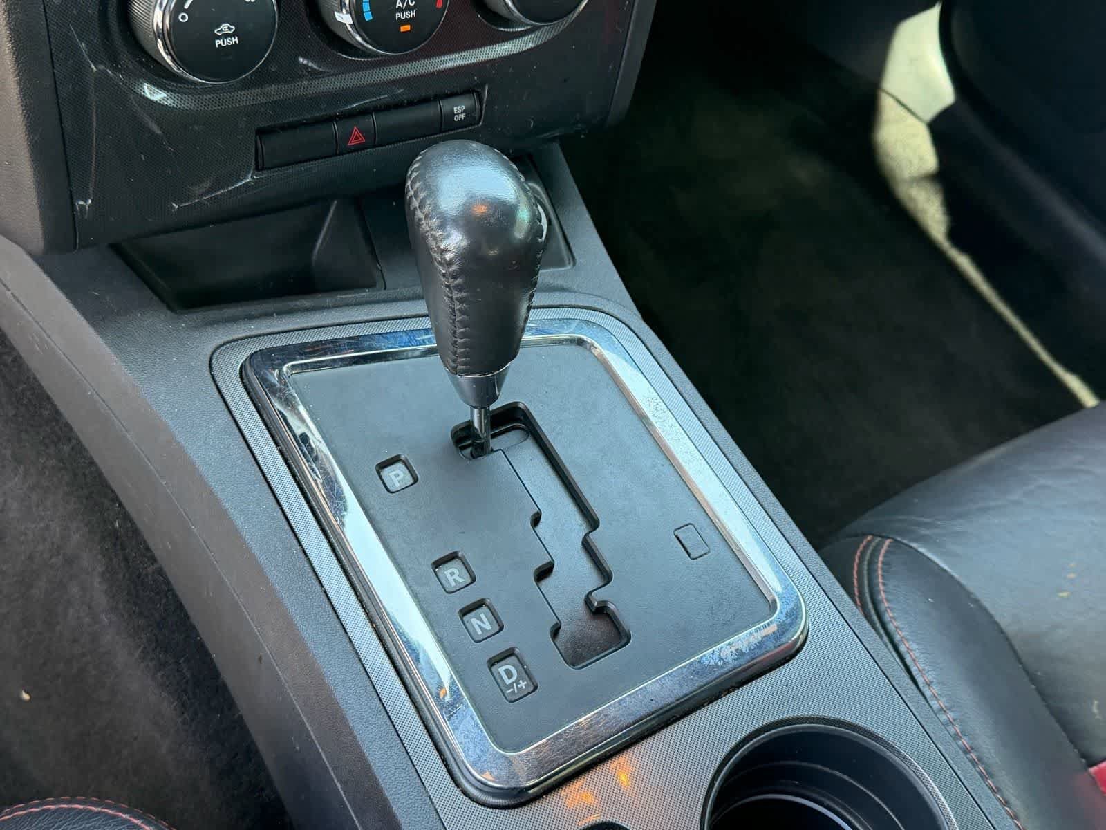 Used 2010 Dodge Challenger R/T RWD image 23