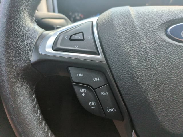 Used 2016 Ford Fusion SE FWD image 18