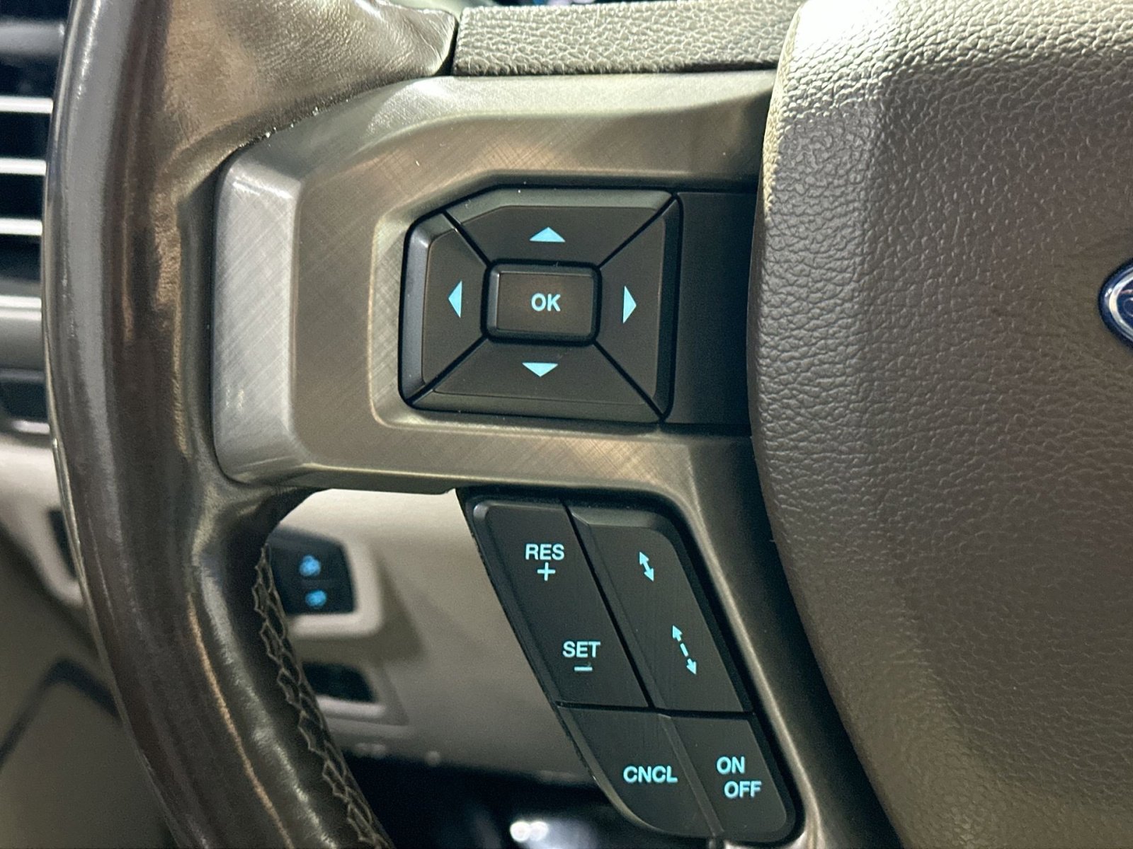 Used 2019 Ford F150 Limited w/ Trailer Tow Package image 21