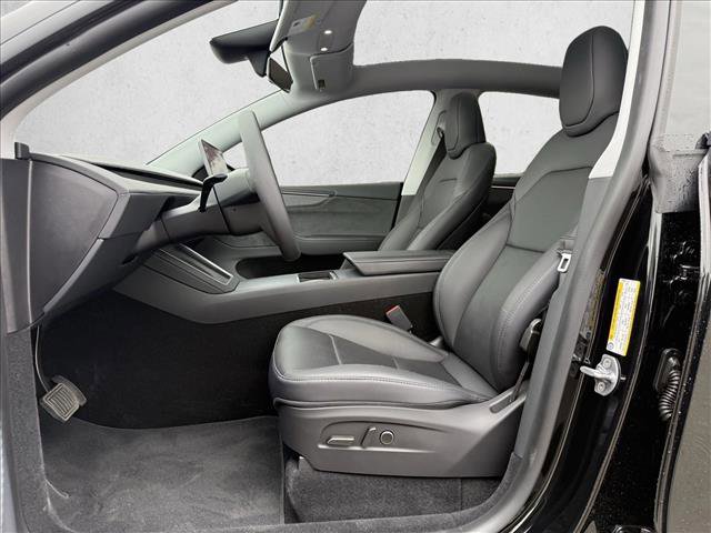 Used 2026 Tesla Model Y 2WD image 10