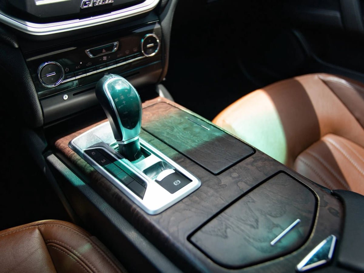 Used 2014 Maserati Ghibli S Q4 AWD/4WD image 36