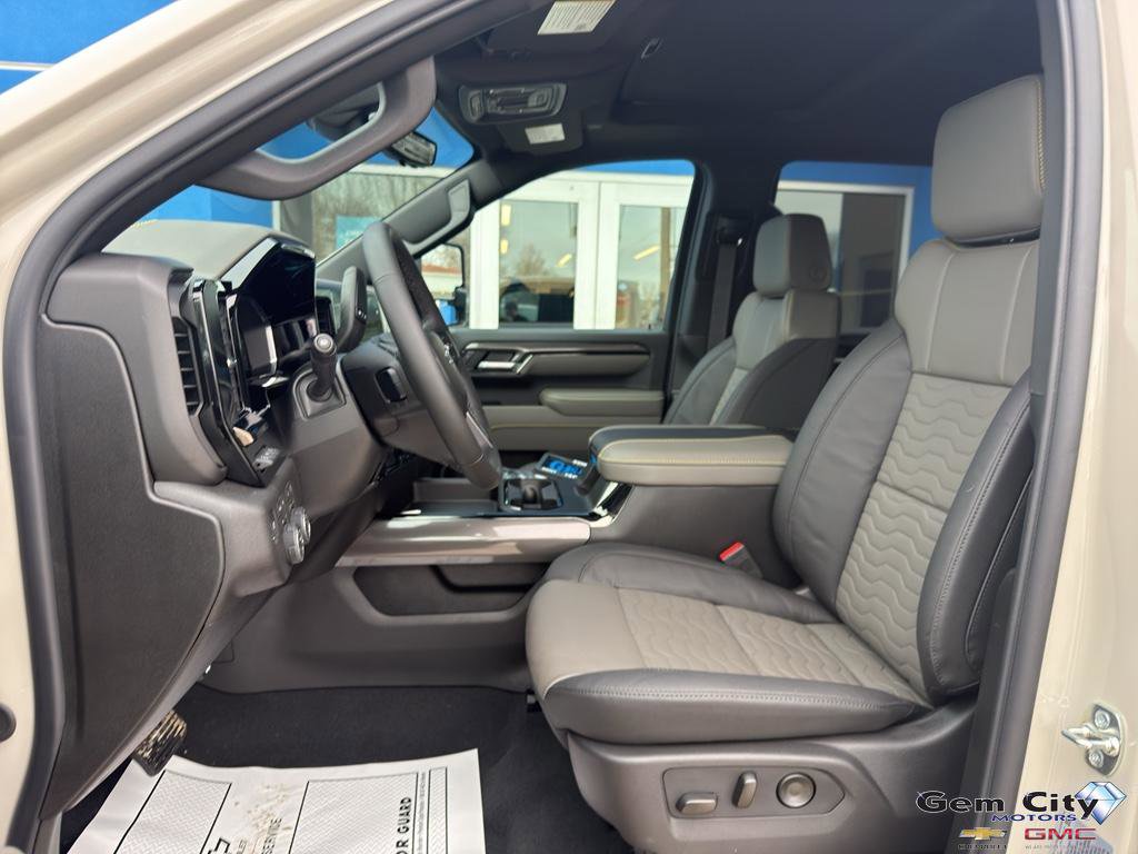 New 2026 Chevrolet Silverado 2500 ZR2 w/ LPO, Dark Essentials Package image 15