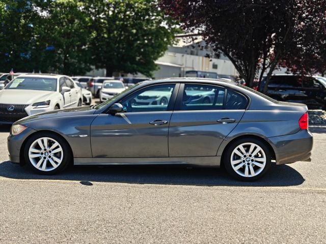 Used 2006 BMW 325i Sedan RWD image 4